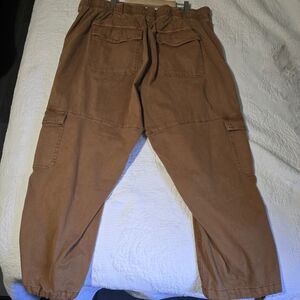 Old Navy Women's Tan Cargo Pants